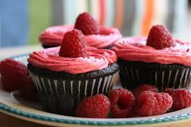 Raspberry ripe Dark Chocolate Pie